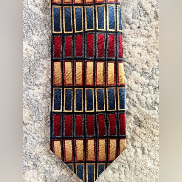 Umberto Bossi Vintage Silk Geometric Red and Gold Tie Italian and Handmade - Picture 1 of 4